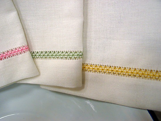 asciugamani-ospite-ricamati-550-02