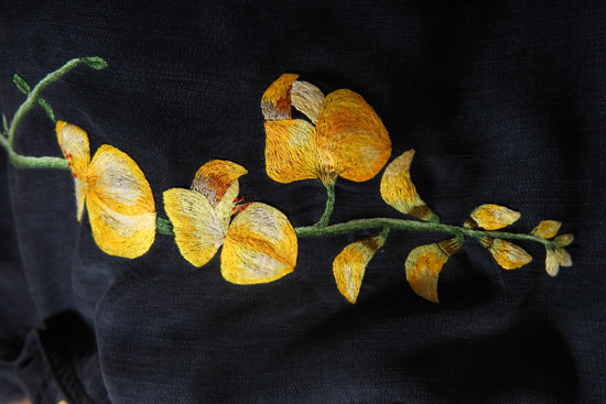 ginestra-ricamata-camicia